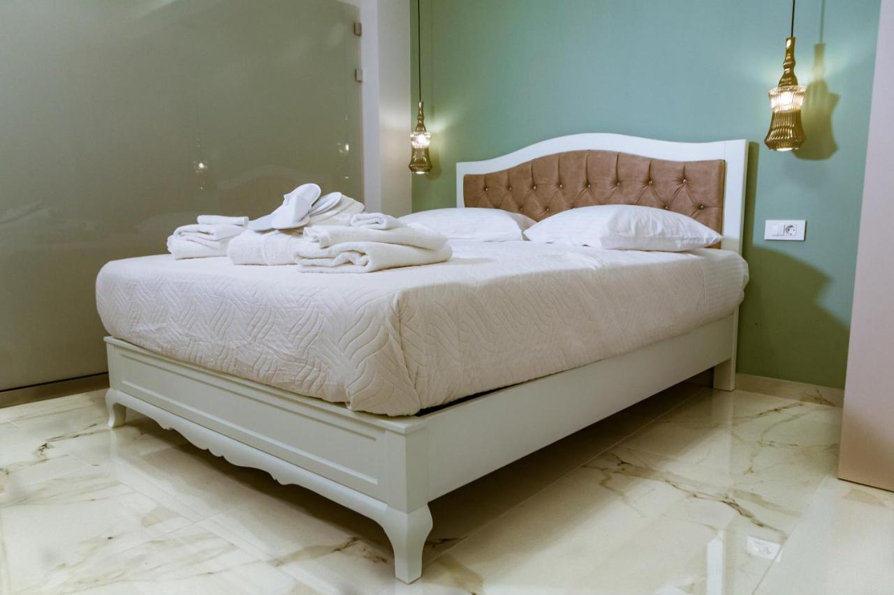 Konmari Boutique Suites La Canea Esterno foto